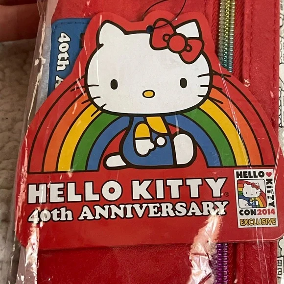 Hello Kitty 40th Anniversary Wallet - Picture 2 of 2